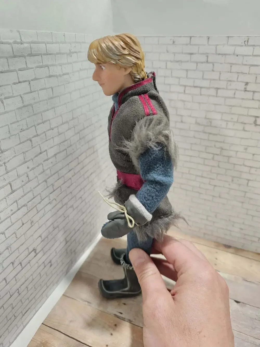 Disney Store Frozen Kristoff Doll 2013 Classic Collection 12